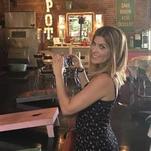Meet your Posher, Melissa